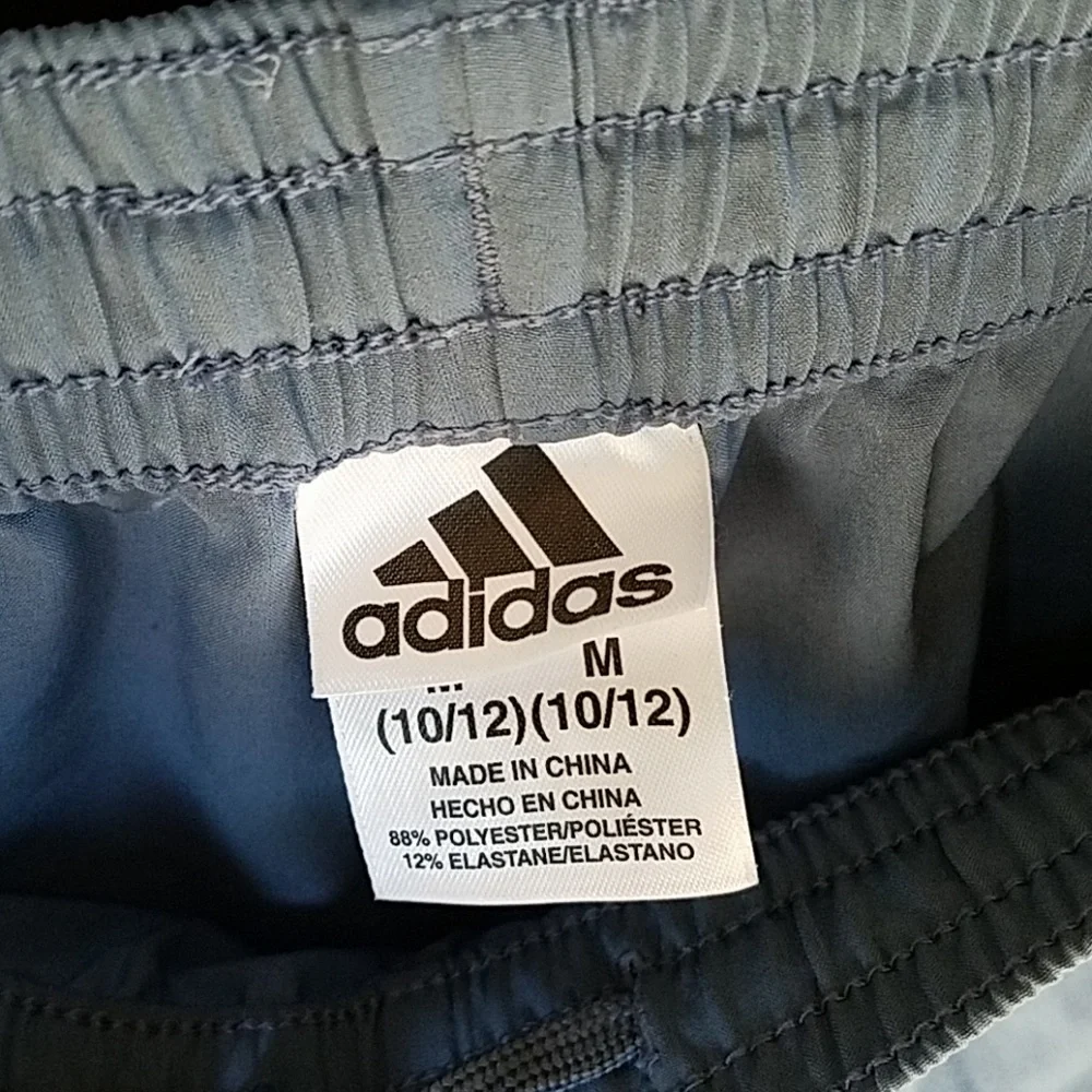 NWOT Girls Adidas joggers Medium
